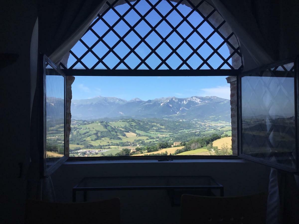 Est Locanda San Ginesio Eksteriør billede